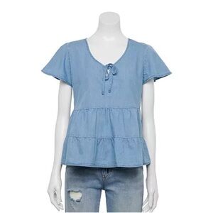 SO® Short Sleeve Tiered Babydoll Top